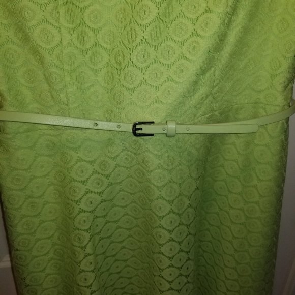Kaspar Spring Green Crochet Lace Dress with Belt 8 - Picture 3 of 8